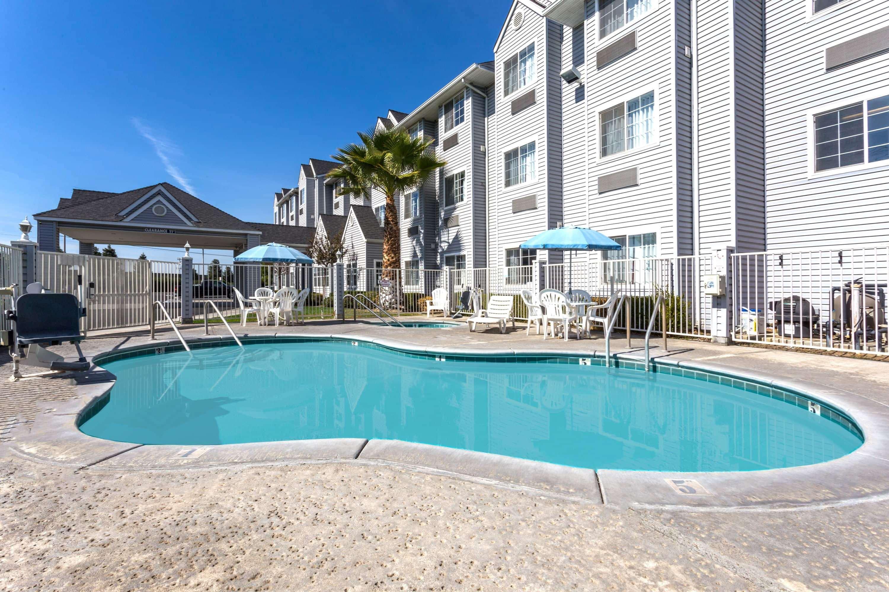 Microtel Inn & Suites Modesto Ceres Kültér fotó