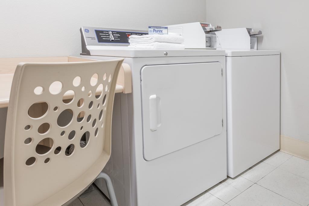 Microtel Inn & Suites Modesto Ceres Kültér fotó