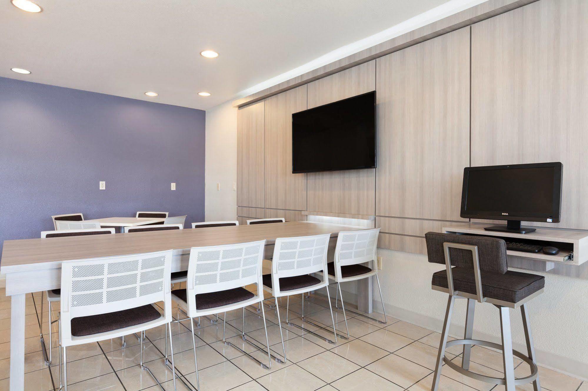 Microtel Inn & Suites Modesto Ceres Kültér fotó