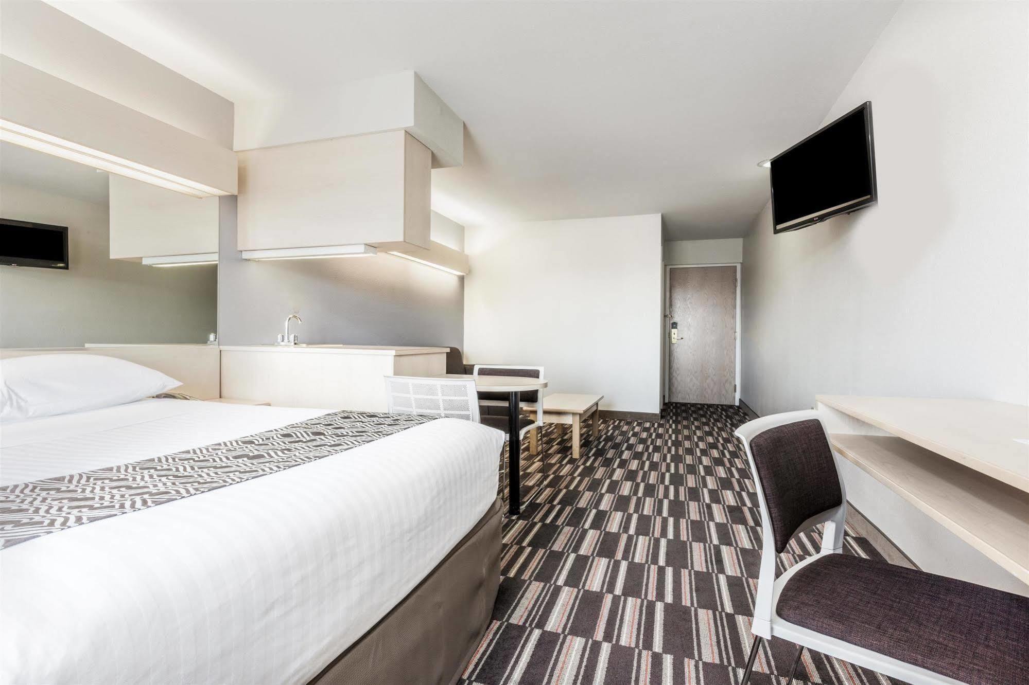 Microtel Inn & Suites Modesto Ceres Kültér fotó
